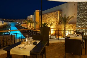 Outdoor dining - Fort Arabesque The Villas (Makadi Bay)