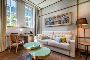 Living area - Canfranc Estación, a Royal Hideaway Hotel (Canfranc)