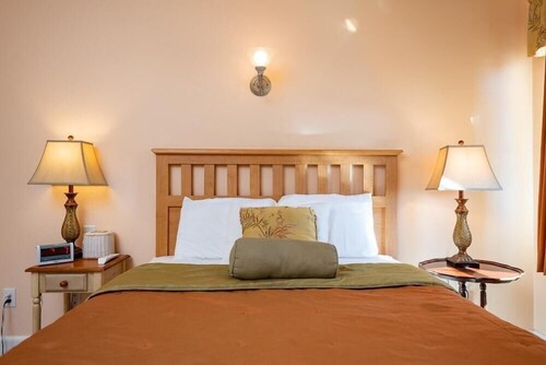 Historic Hotel Condon