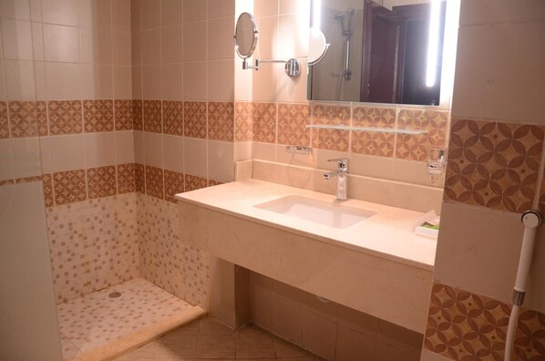Bathroom - Astoneast Taiba Hotel Ex Artal Al Alami (Madinah)