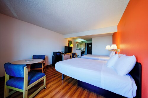 OYO Hotel Hermiston OR Downtown