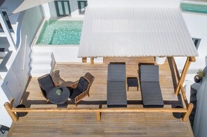 Outdoor dining - Aqua Luxury Suites (Corfu)