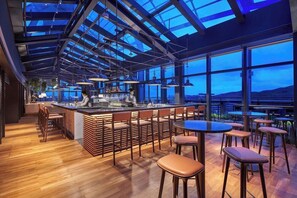 Bar (on property) - Hyatt Regency Hengqin (Zhuhai)