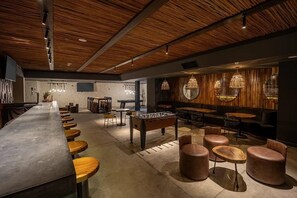 بار (في المنشاة)