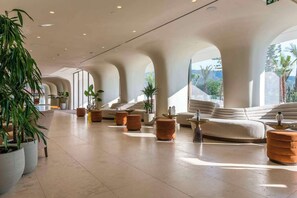 Interior - Isla Brown Corinthia Resort & Spa, Curio Collection by Hilton (Loutraki-Agioi Theodoroi)