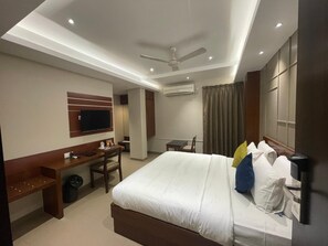 Room - Hotel Five Elements (Visakhapatnam)