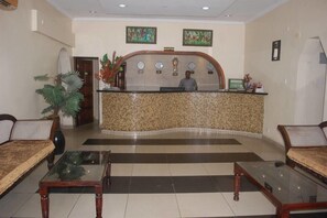 Lobby - Regency Park Hotel Mombasa (Mombasa)