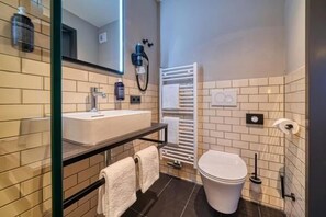 Bathroom - Nyce Hotel Ulm (Ulm)