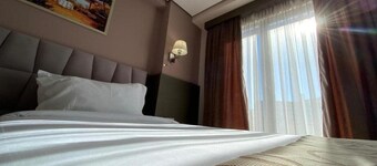 Doanesia Premium Hotel and Spa