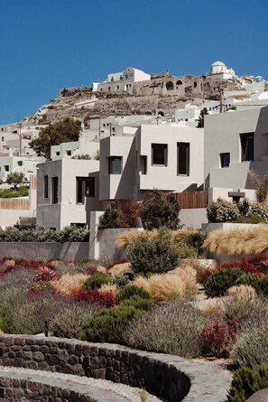 Property grounds - Apikia Santorini Suites - Adults Only (Santorini)