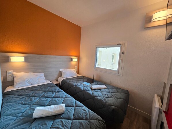 Room - Hotel Premiere Classe Lyon East - Beynost (Beynost)