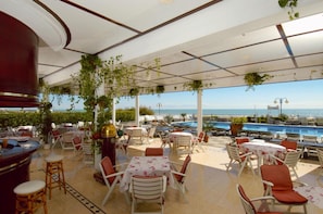 Outdoor dining - Hotel Beny (Jesolo)