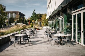 Tempat makan outdoor