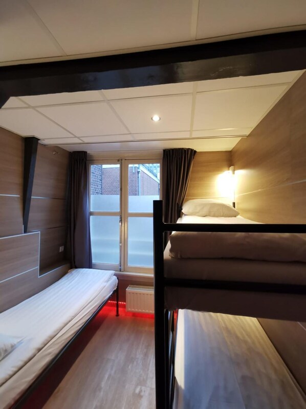 Room - Hotel Mevlana (Amsterdam)