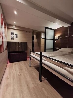Room - Hotel Mevlana (Amsterdam)