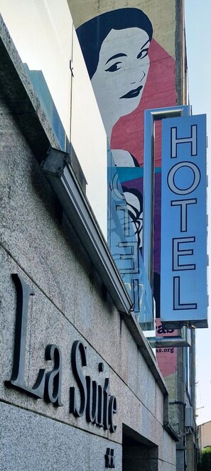 Chi tiết ngoại thất