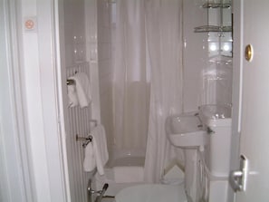 Bathroom - Terrace Hotel (Edinburgh)