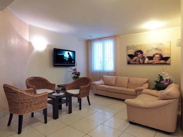 Living area - Hotel Ombretta Mare (Rimini)
