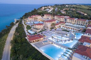 Exterior - Meravia Leonardo Limited Edition (Kassandra)