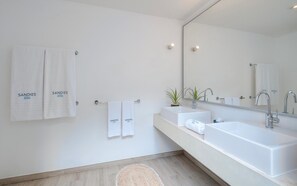 Bathroom - Sandies Bathala Maldives (Bathala Island)