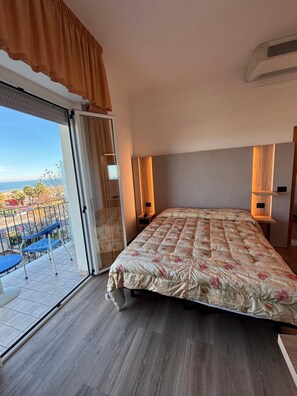 Room - Cobalto (Rimini)