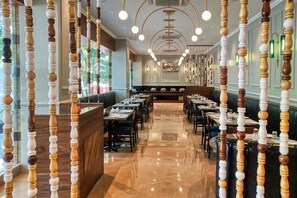 Dining - 7 Apple Hotel Vimannagar, Pune (Pune)