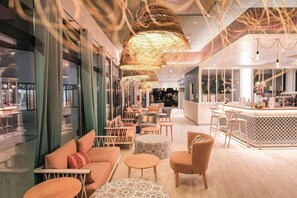 Bar (en la propiedad)