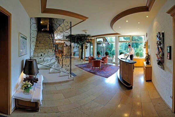 Lobby - Wald-cafe Landhotel Restaurant (Bonn)