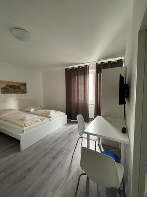 Room - Hotel Tyros am Weidendamm (Hannover)