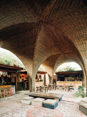 Bar (in der Unterkunft)