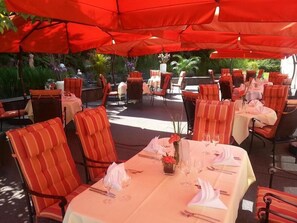 Area banquet outdoor