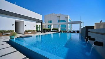 Alberca al aire libre