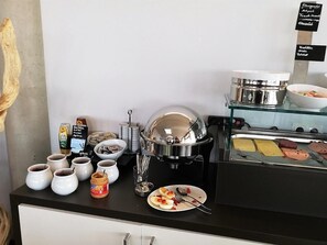 تناول الطعام