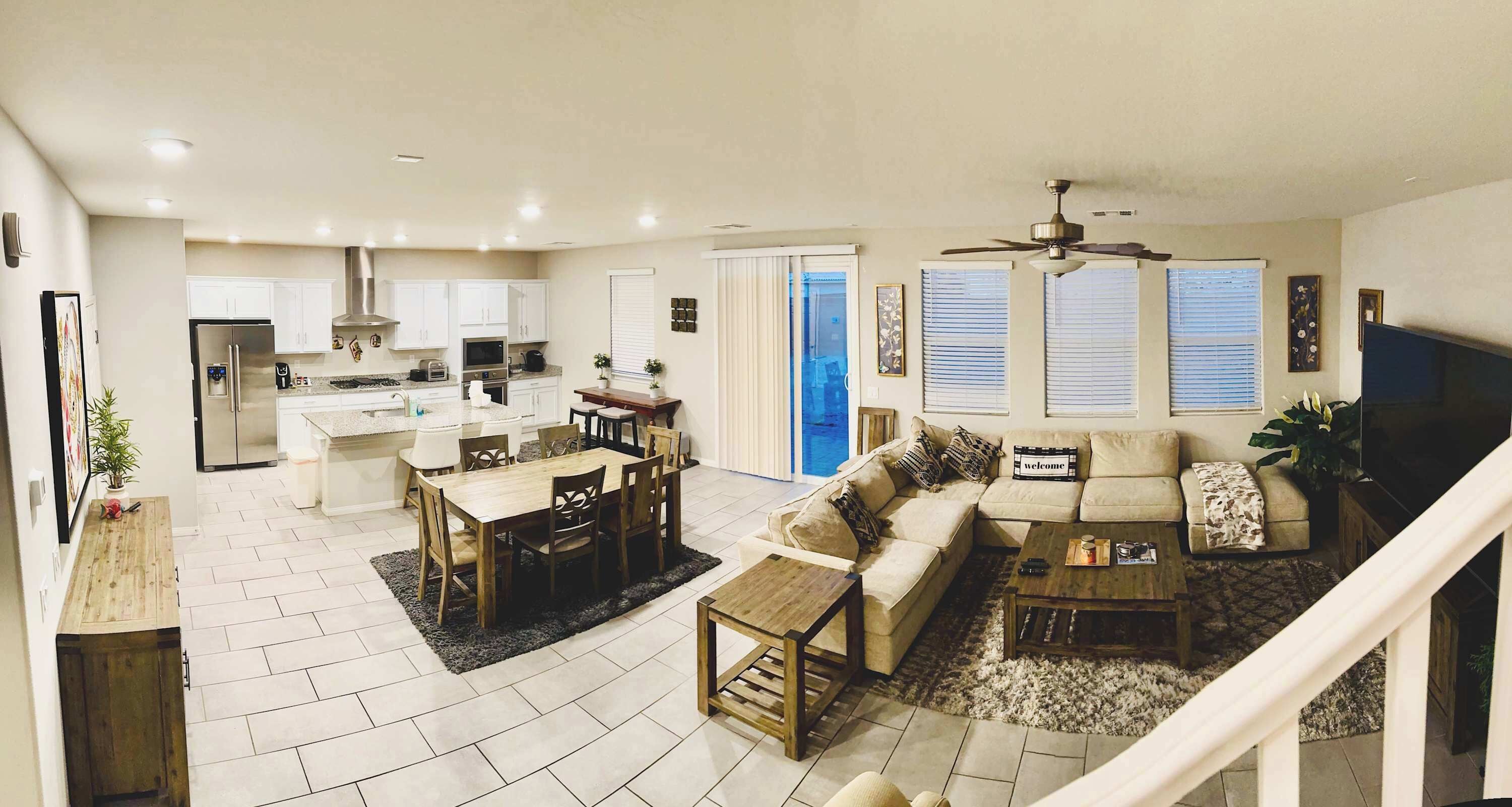 Televisión y oficina 