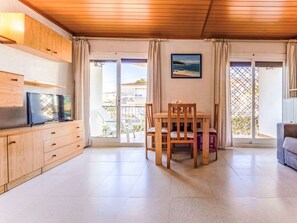 TV - Delfines by Interhome (Cambrils)