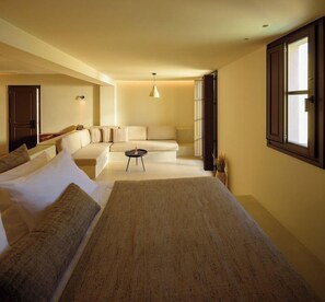 Room - Elessa Hotel (Santorini)