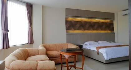 Alexander Hotel Tegal