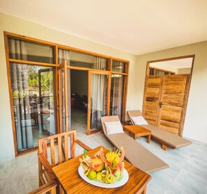 Tempat makan outdoor