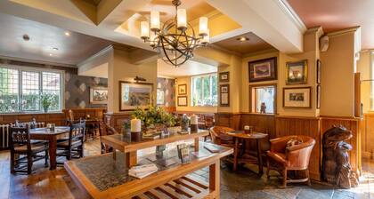 The Bears Paw Inn