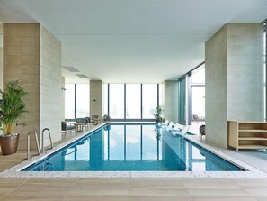 Pool - Mitsui Garden Hotel Yokohama Minatomirai Premier (Yokohama)