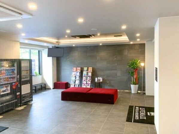 Lobby - Hotel Livemax Hiroshima Peace Park (Hiroshima)