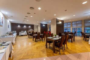 Dining - Hotel Solina (Solina)