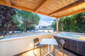 Outdoor dining - Noha Lifestyle - Adults Only (Pula)