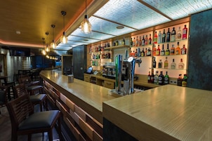 酒吧（店内）