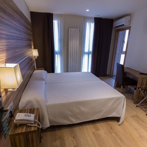 Room - Hotel Novo Candido (Ourense)