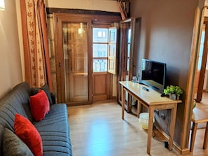 Living area - Hotel San Roque (Reinosa)