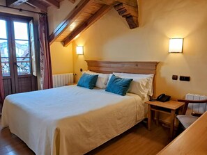 Room - Hotel San Roque (Reinosa)