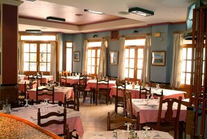 Dining - Hotel Menano (Manzanares)