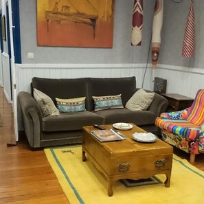 Living area - Hotel Ormazabal (Bergara)