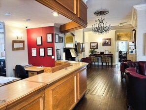 Lobby - The Hand Hotel (Llangollen)